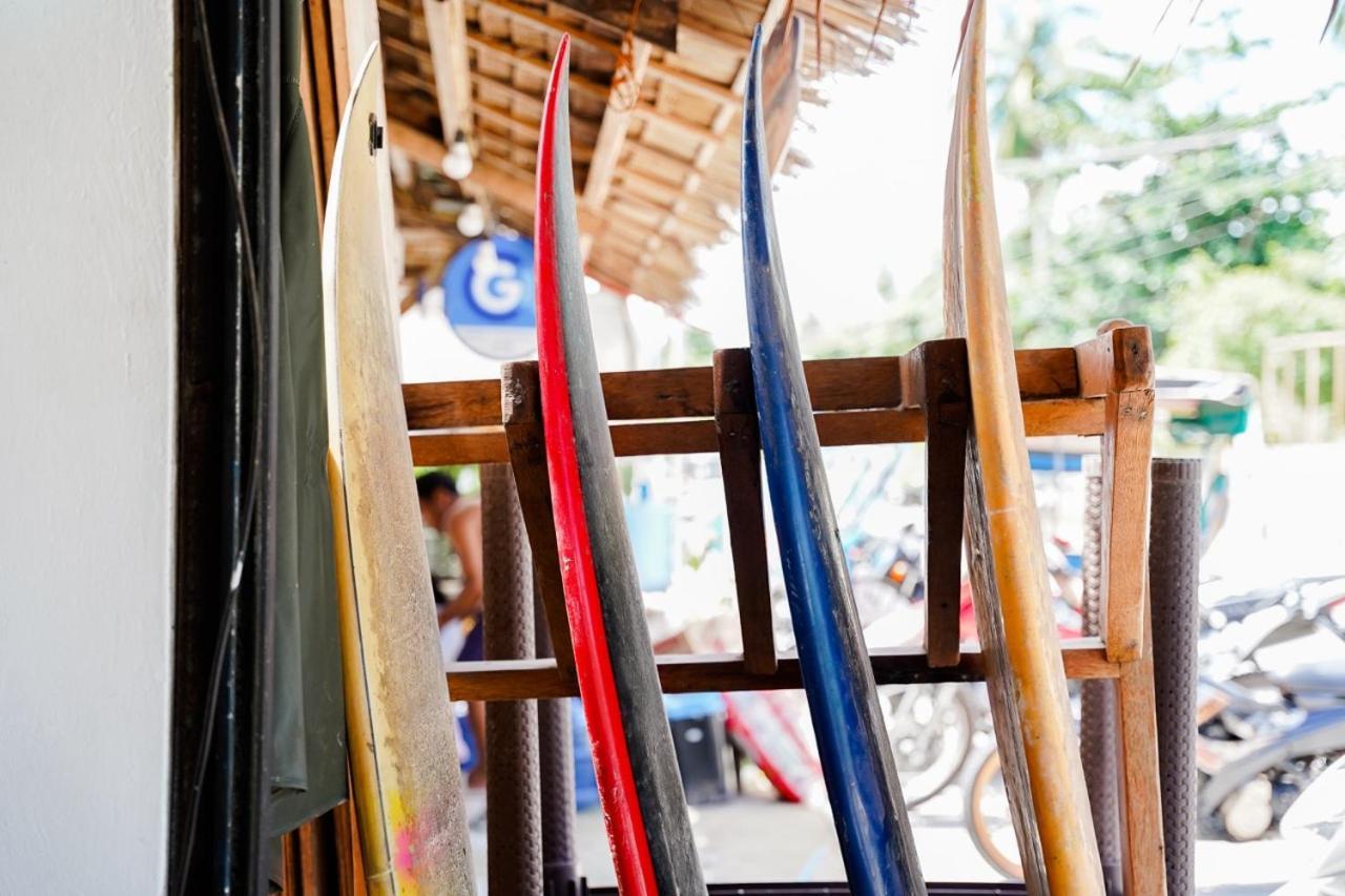 Yes Surf Siargao Hostel Хенерал Луна Екстериор снимка